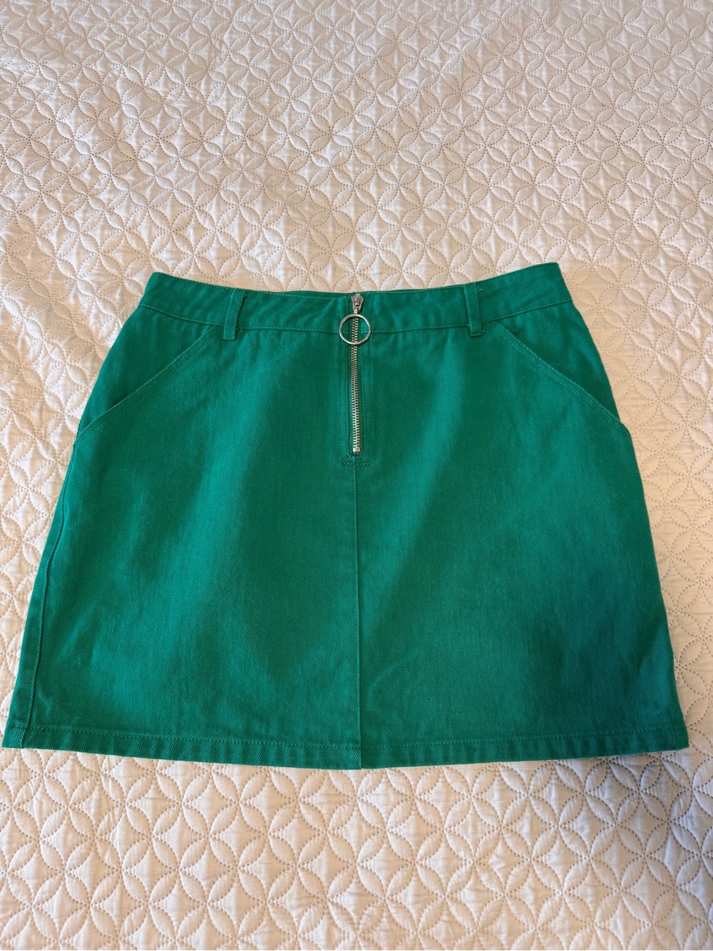 Sans Souci Emerald Green Mini Skirt with Front Ring Zip